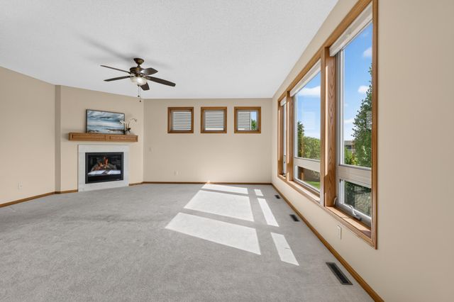 14401 Enclave Court NW, Prior Lake, MN 55372
