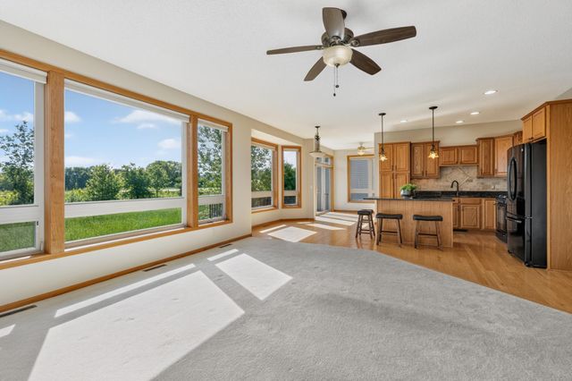 14401 Enclave Court NW, Prior Lake, MN 55372