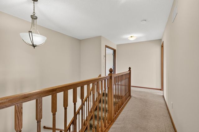 14401 Enclave Court NW, Prior Lake, MN 55372