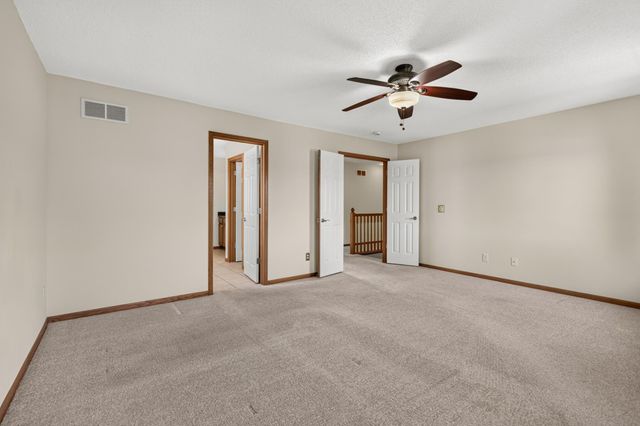 14401 Enclave Court NW, Prior Lake, MN 55372