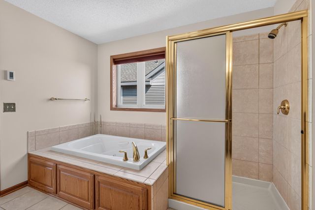 14401 Enclave Court NW, Prior Lake, MN 55372
