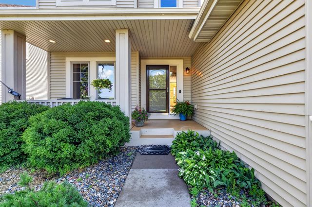 14401 Enclave Court NW, Prior Lake, MN 55372