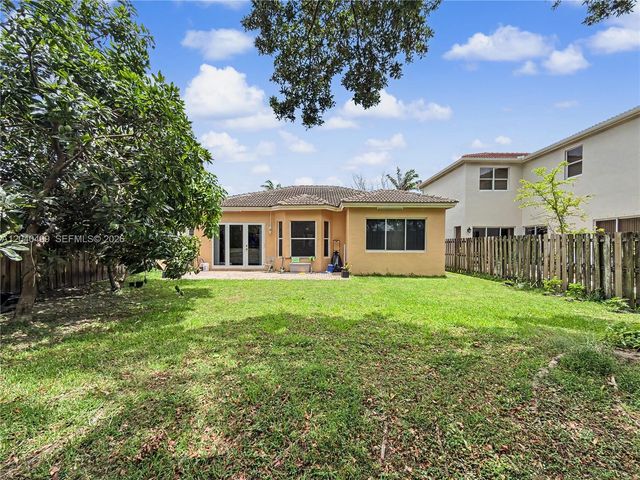 522 NE 20th Ave, Homestead, FL 33033