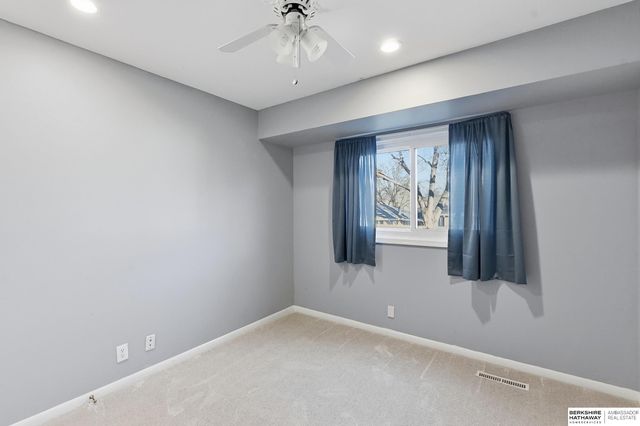 5310 Spruce Street, Lincoln, NE 68516