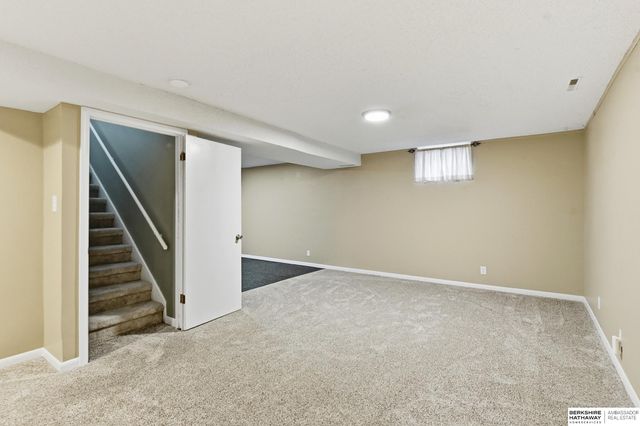 5310 Spruce Street, Lincoln, NE 68516