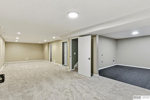 5310 Spruce Street, Lincoln, NE 68516