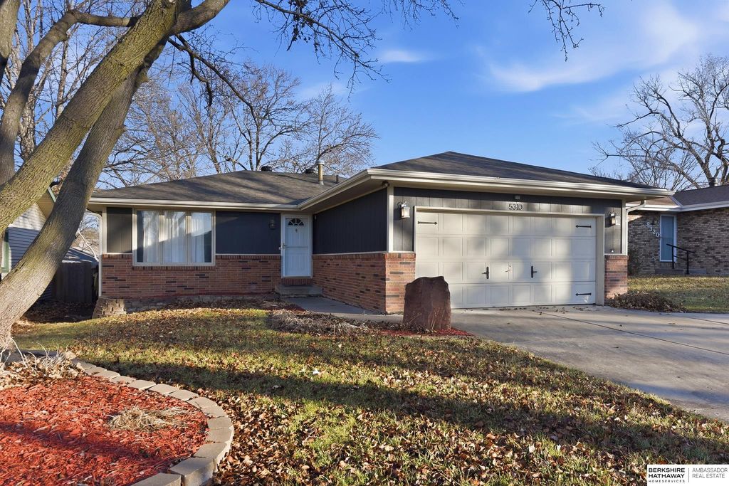 5310 Spruce Street, Lincoln, NE 68516