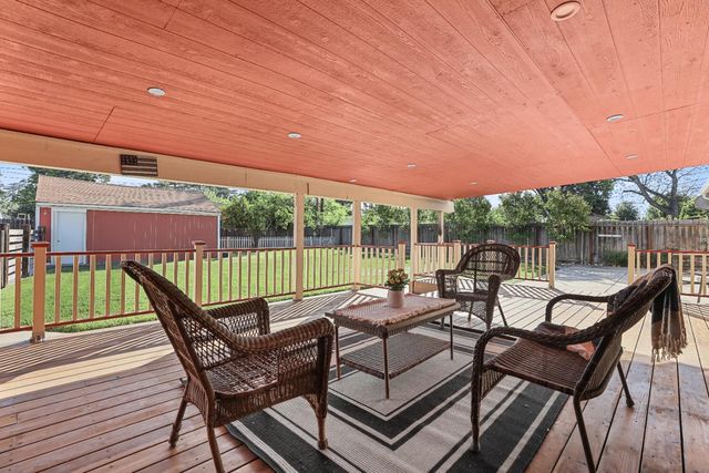 8052 Valencia Ave, Stockton, CA 95209