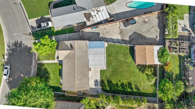 8052 Valencia Ave, Stockton, CA 95209