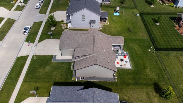 302 33rd Street SE, Altoona, IA 50009