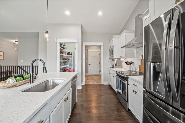 302 33rd Street SE, Altoona, IA 50009