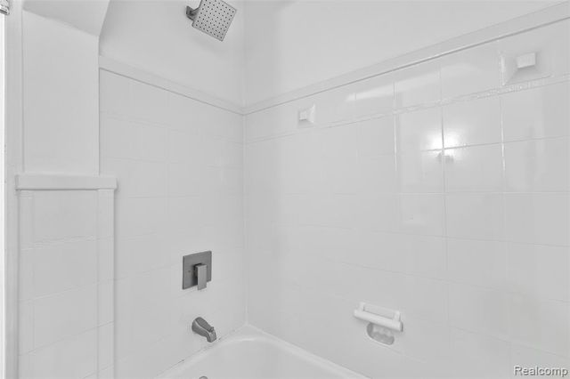 1332 Fort Park Boulevard, Lincoln Park, MI 48146