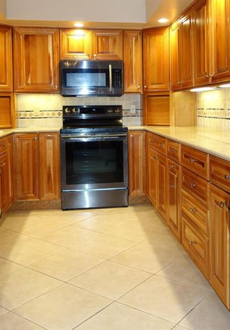 3507 Oaks Way 307, Pompano Beach, FL 33069
