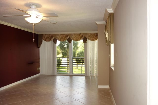 3507 Oaks Way 307, Pompano Beach, FL 33069