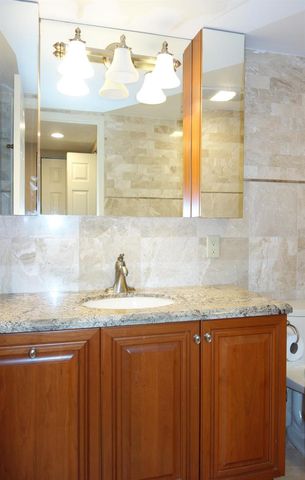 3507 Oaks Way 307, Pompano Beach, FL 33069