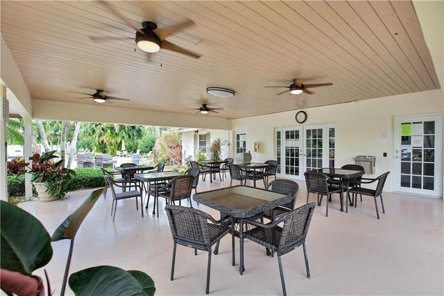 3507 Oaks Way 307, Pompano Beach, FL 33069
