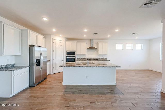 14766 W HONEYSUCKLE Drive, Surprise, AZ 85387