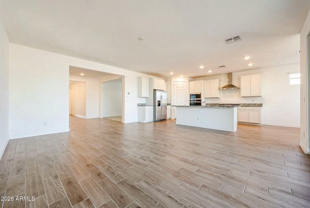 14766 W HONEYSUCKLE Drive, Surprise, AZ 85387