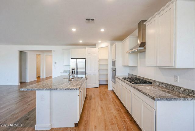 14766 W HONEYSUCKLE Drive, Surprise, AZ 85387