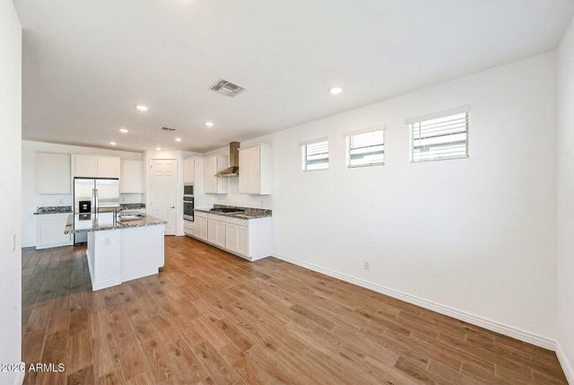 14766 W HONEYSUCKLE Drive, Surprise, AZ 85387