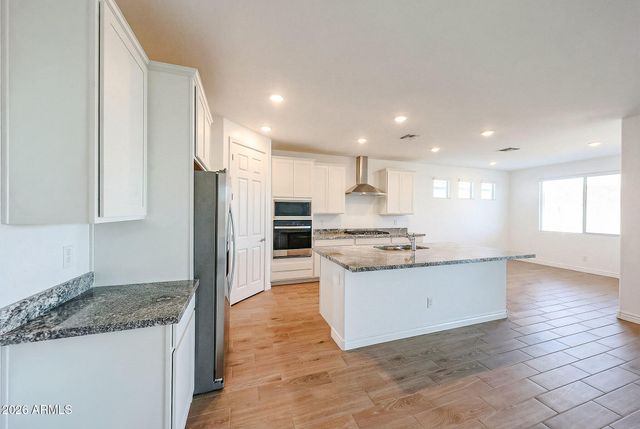 14766 W HONEYSUCKLE Drive, Surprise, AZ 85387