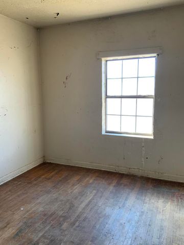 302 Mullen Road NE, Albuquerque, NM 87107