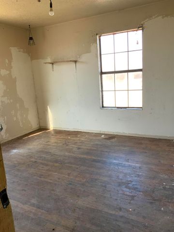 302 Mullen Road NE, Albuquerque, NM 87107