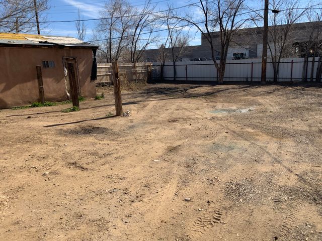 302 Mullen Road NE, Albuquerque, NM 87107