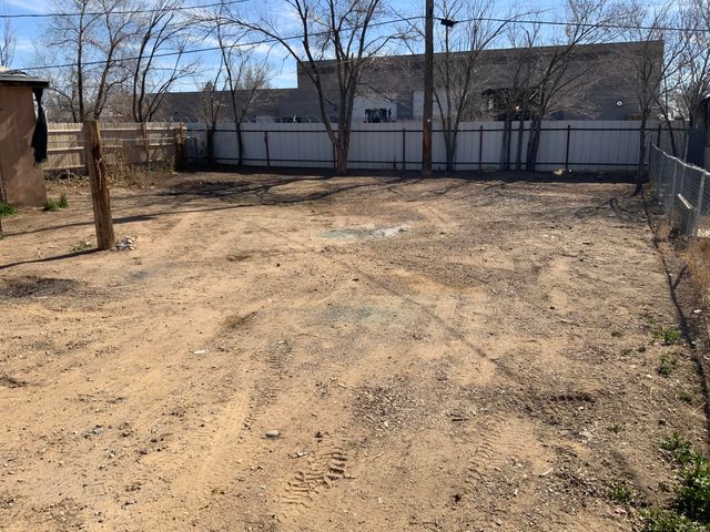 302 Mullen Road NE, Albuquerque, NM 87107