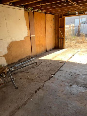 302 Mullen Road NE, Albuquerque, NM 87107