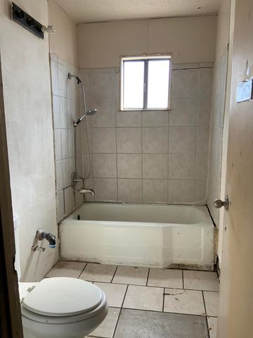 302 Mullen Road NE, Albuquerque, NM 87107