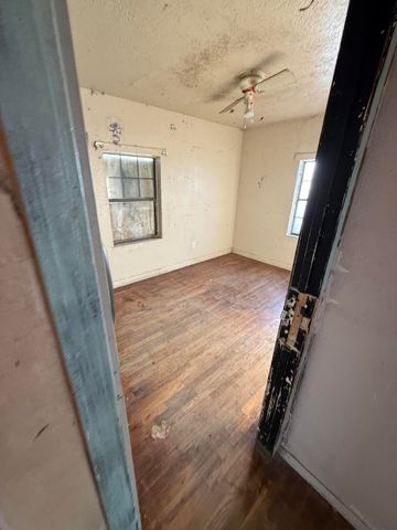 302 Mullen Road NE, Albuquerque, NM 87107