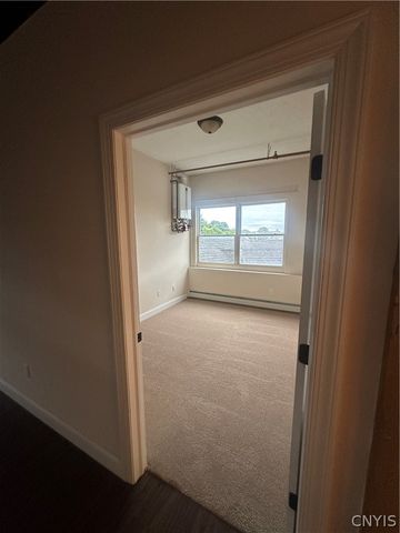 617 East Hiawatha Boulevard 28, Syracuse, NY 13208