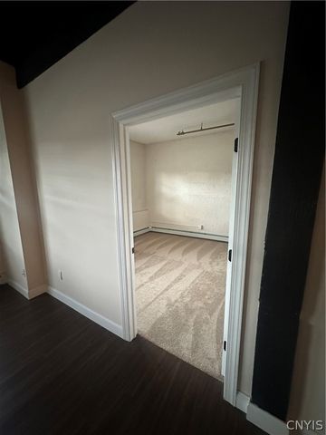 617 East Hiawatha Boulevard 28, Syracuse, NY 13208