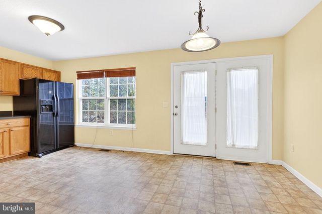 352 KNOLLWOOD RD, Millersville, PA 17551