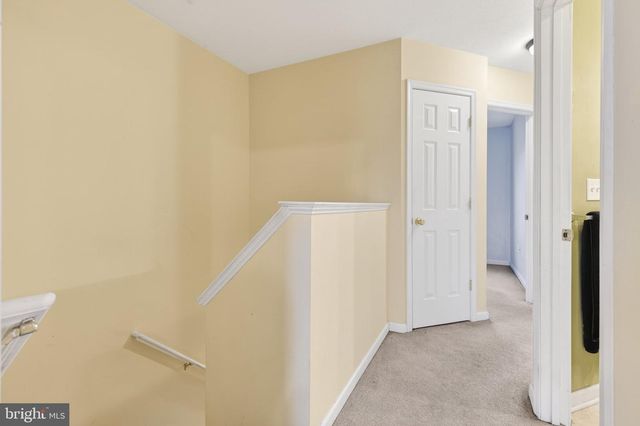 352 KNOLLWOOD RD, Millersville, PA 17551