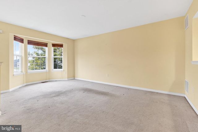 352 KNOLLWOOD RD, Millersville, PA 17551