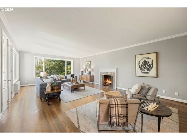 1136 Sw DAVENPORT St, Portland, OR 97201