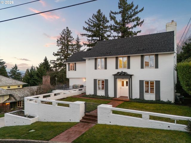 1136 Sw DAVENPORT St, Portland, OR 97201