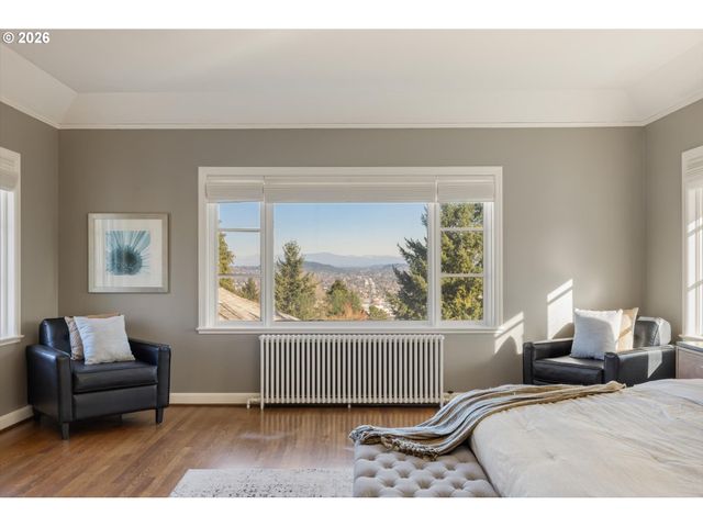 1136 Sw DAVENPORT St, Portland, OR 97201