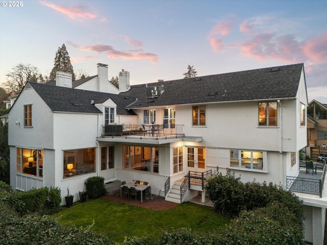 1136 Sw DAVENPORT St, Portland, OR 97201