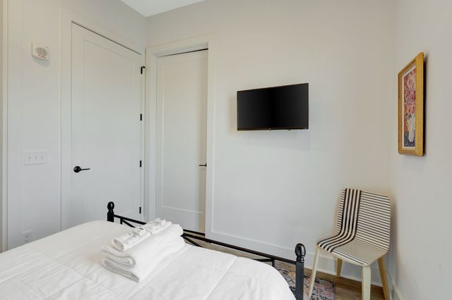 815 Main St Apt 406, Nashville, TN 37206