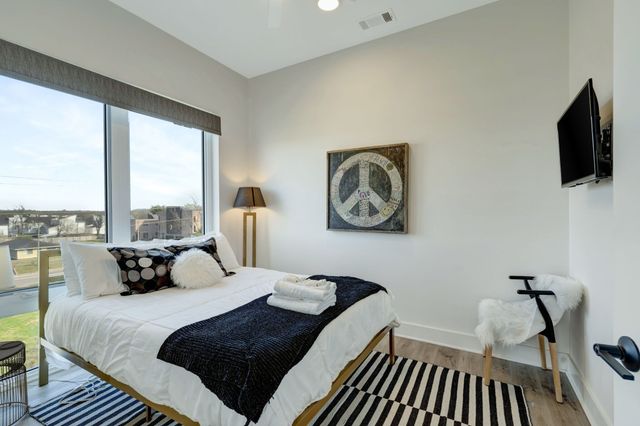 815 Main St Apt 406, Nashville, TN 37206