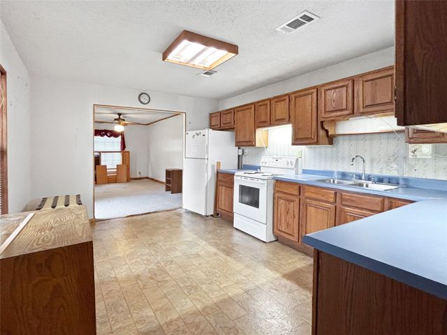 1200 Lima Street, Dallas, TX 75232