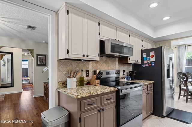 8951 BROOKSHIRE Court, Jacksonville, FL 32257