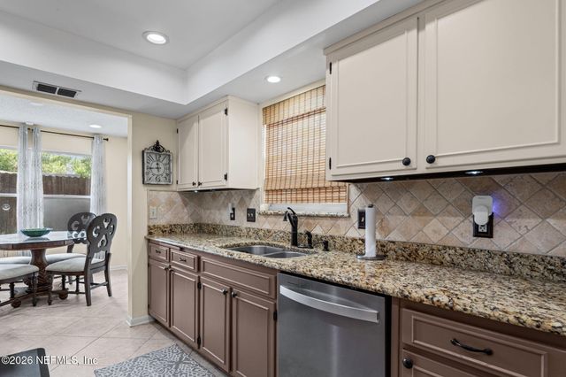 8951 BROOKSHIRE Court, Jacksonville, FL 32257