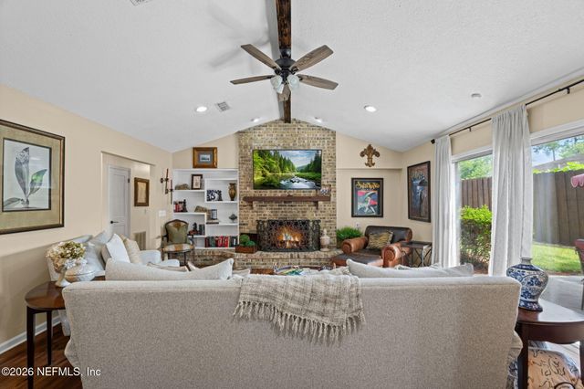 8951 BROOKSHIRE Court, Jacksonville, FL 32257