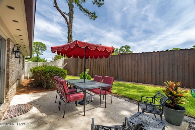 8951 BROOKSHIRE Court, Jacksonville, FL 32257