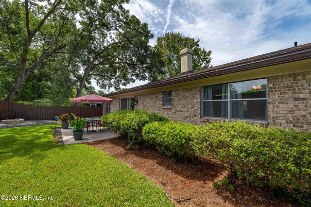 8951 BROOKSHIRE Court, Jacksonville, FL 32257