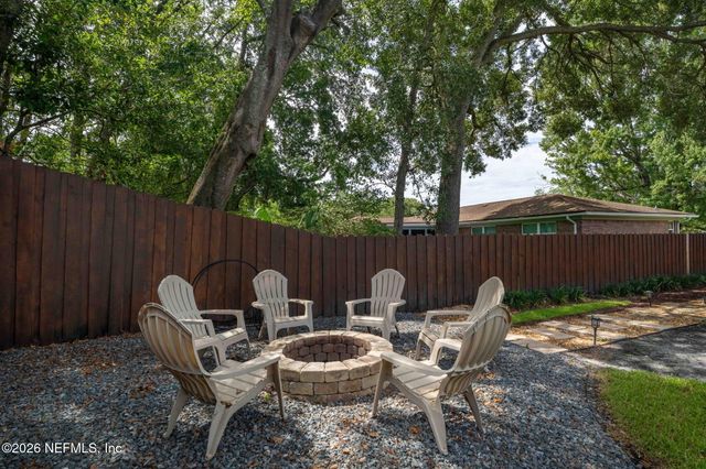 8951 BROOKSHIRE Court, Jacksonville, FL 32257